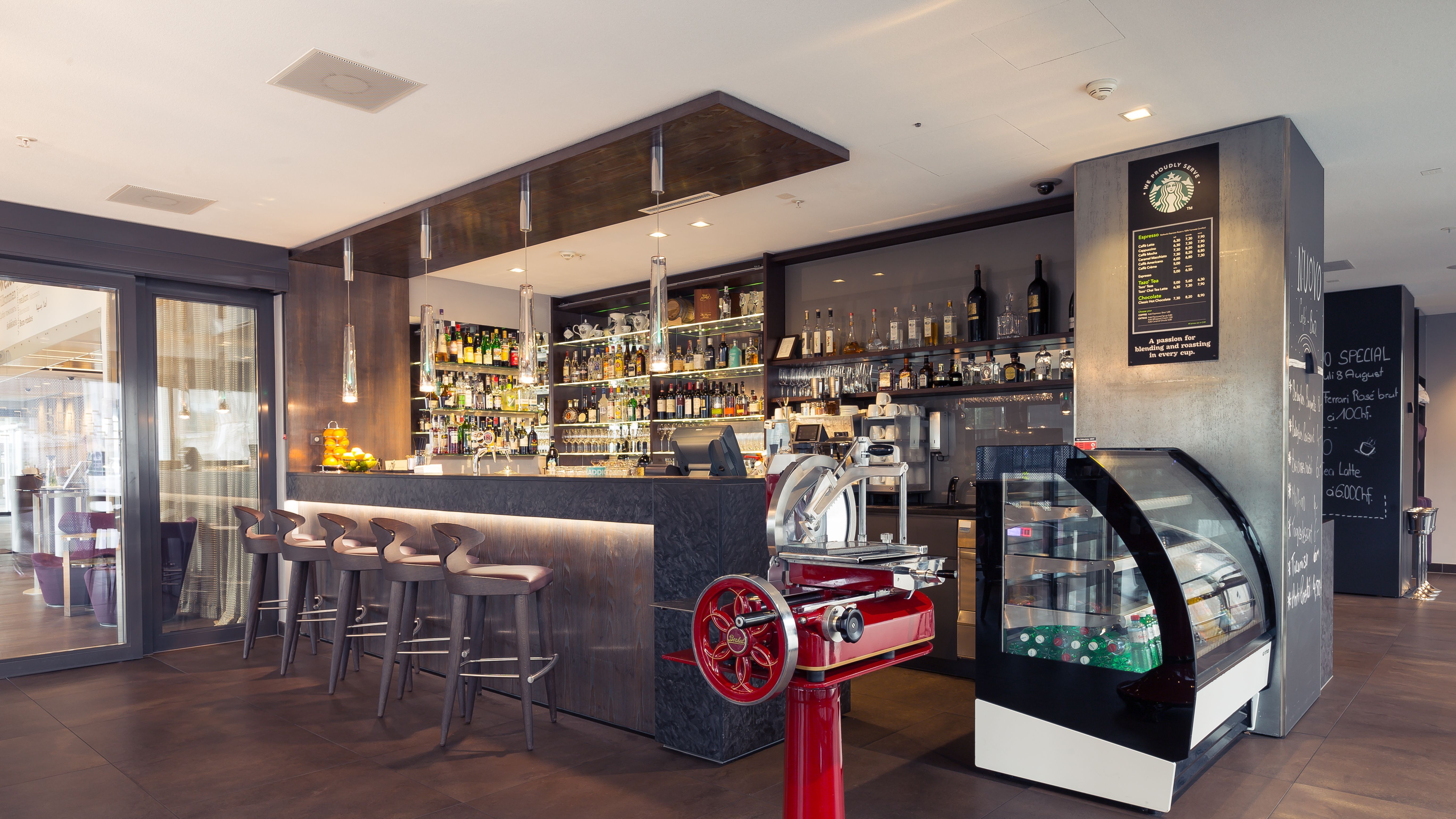 Cocktailbar im NUOVO bar | caffè | cucina