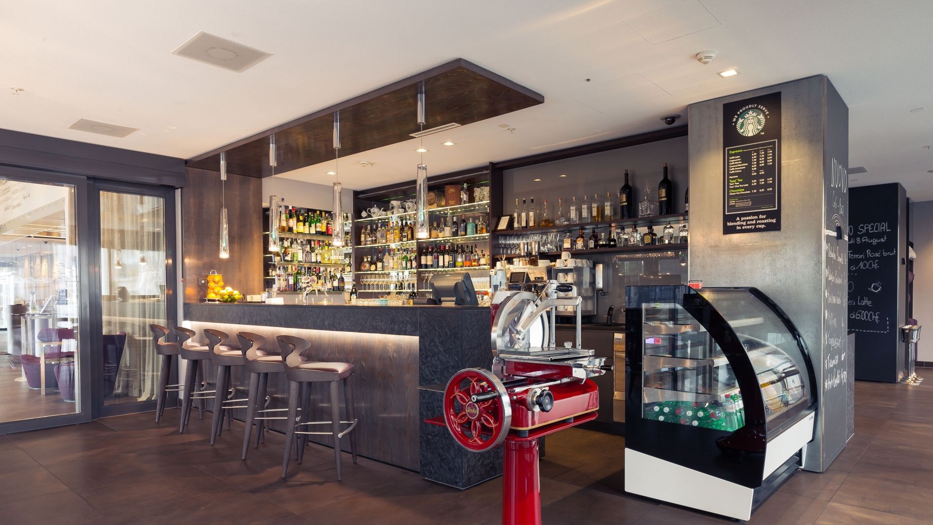 Cocktailbar im NUOVO bar | caffè | cucina